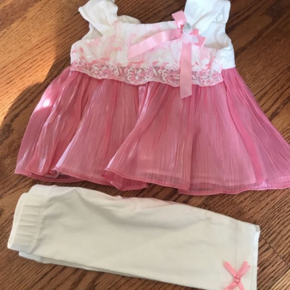 Rare Editions like new baby set size 6 month